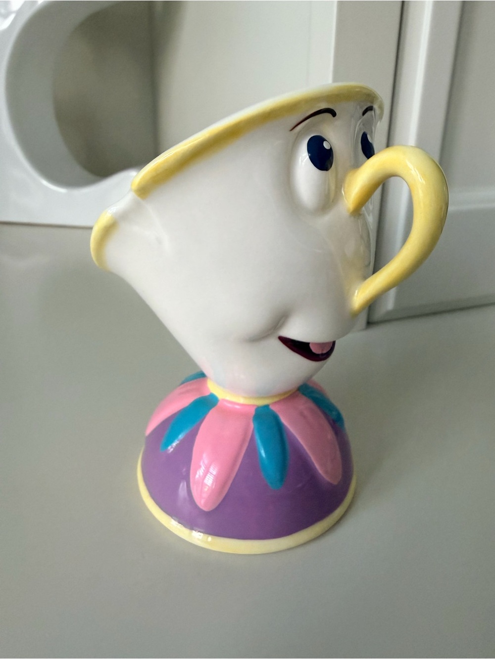 Vintage WALT DISNEY Beauty And The Beast Chip “Be Our Guest” Musical Collectable